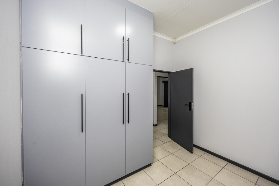 To Let 3 Bedroom Property for Rent in Beacon Bay Eastern Cape